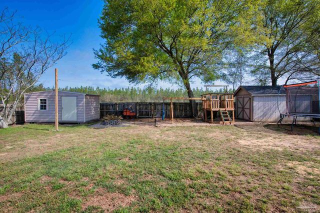 6508 Fall St, Milton, FL 32570