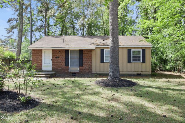 4917 Ashton Road, Fayetteville, NC 28304