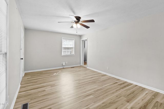 4917 Ashton Road, Fayetteville, NC 28304
