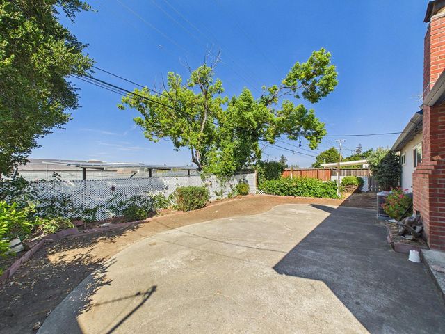 5771 W Walbrook Drive, San Jose, CA 95129