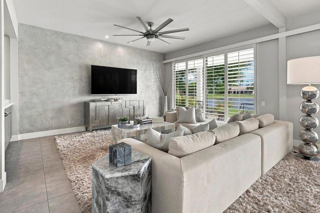 78025 Lago Drive, La Quinta, CA 92253
