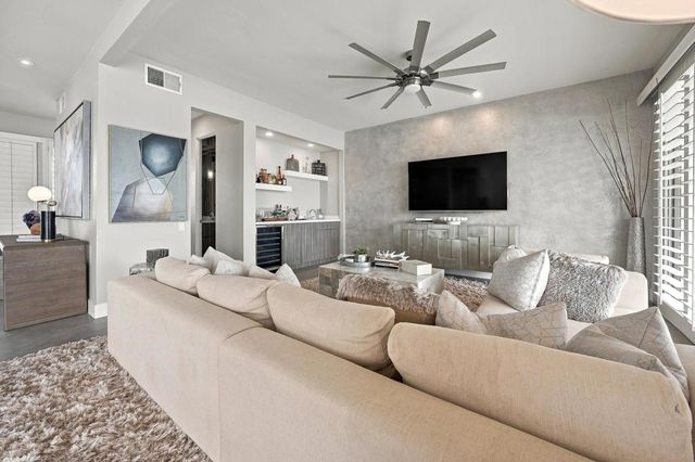 78025 Lago Drive, La Quinta, CA 92253