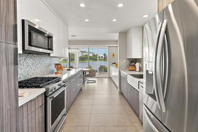 78025 Lago Drive, La Quinta, CA 92253