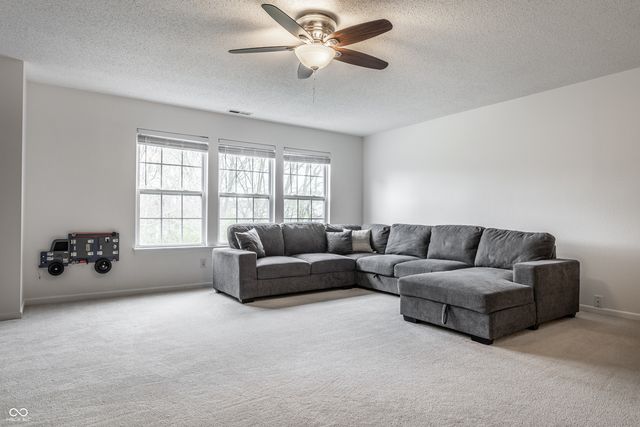 15119 Porchester Drive, Noblesville, IN 46062