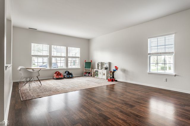 15119 Porchester Drive, Noblesville, IN 46062