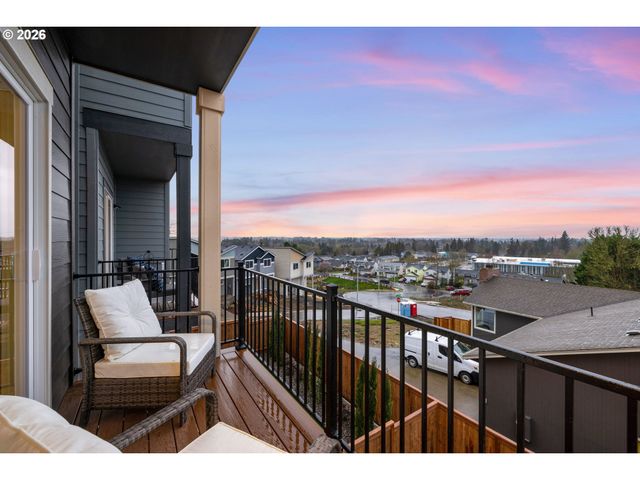 19901 Sw Lou Ln Model, Beaverton, OR 97007