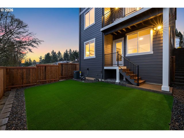 19901 Sw Lou Ln Model, Beaverton, OR 97007