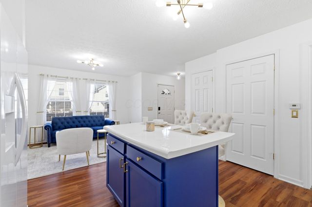 924 Carpenter Street, Columbus, OH 43206