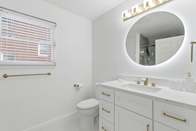 924 Carpenter Street, Columbus, OH 43206