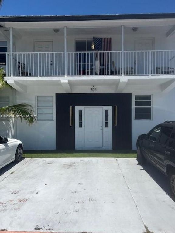 701 82nd St 1, Miami Beach, FL 33141