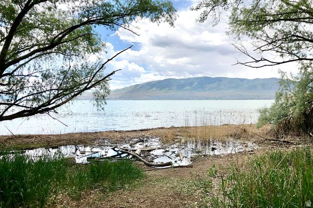 2303 E HAWTHORNE ST, Saratoga Springs, UT 84043