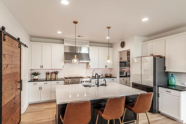 400 Quarry Rd, Gallatin, TN 37066