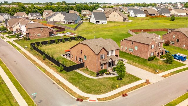 400 Quarry Rd, Gallatin, TN 37066