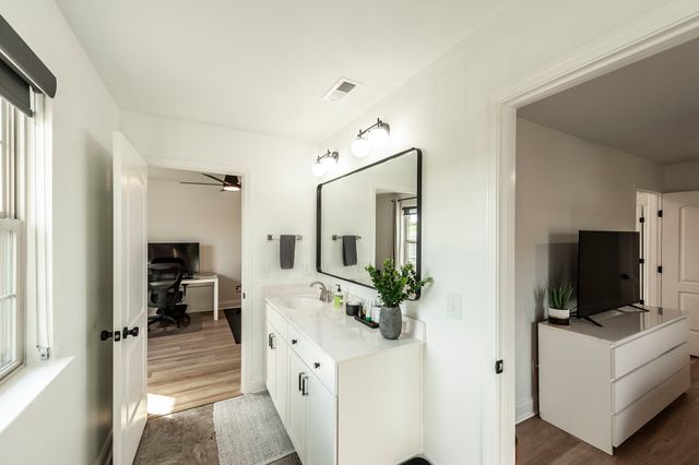 400 Quarry Rd, Gallatin, TN 37066