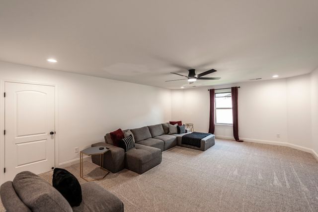 400 Quarry Rd, Gallatin, TN 37066