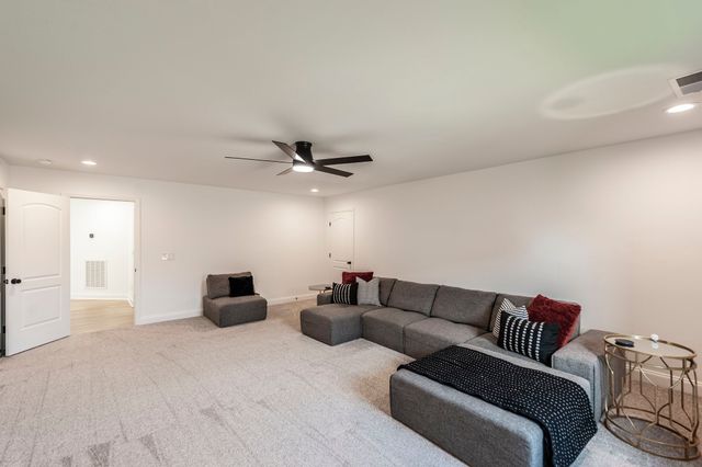 400 Quarry Rd, Gallatin, TN 37066