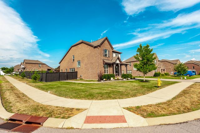 400 Quarry Rd, Gallatin, TN 37066