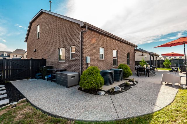 400 Quarry Rd, Gallatin, TN 37066