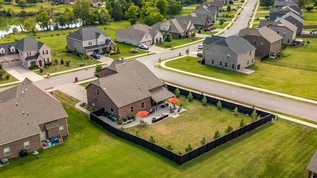 400 Quarry Rd, Gallatin, TN 37066