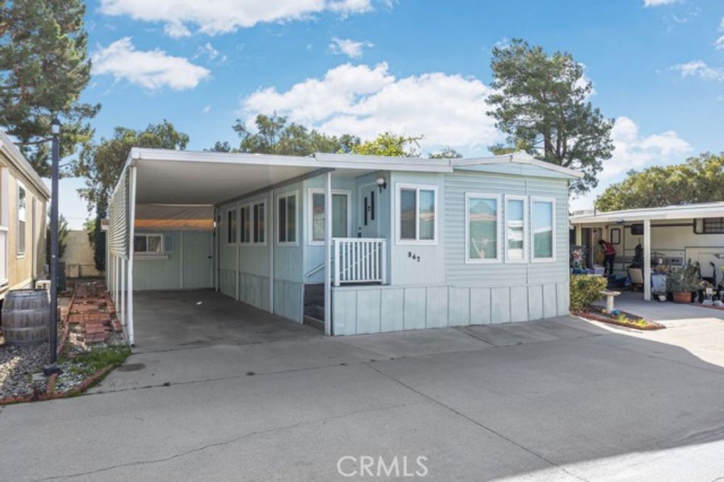 842 Acorn, San Jacinto, CA 92583