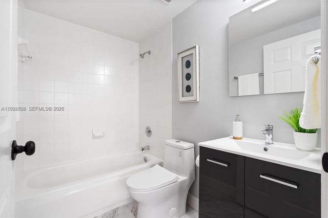 745 SW 148th Ave 804, Sunrise, FL 33325