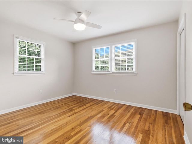 6800 SYDENSTRICKER RD, Springfield, VA 22152