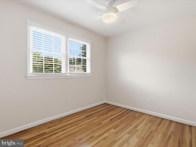 6800 SYDENSTRICKER RD, Springfield, VA 22152