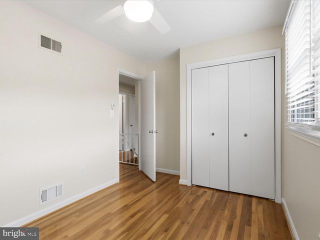 6800 SYDENSTRICKER RD, Springfield, VA 22152
