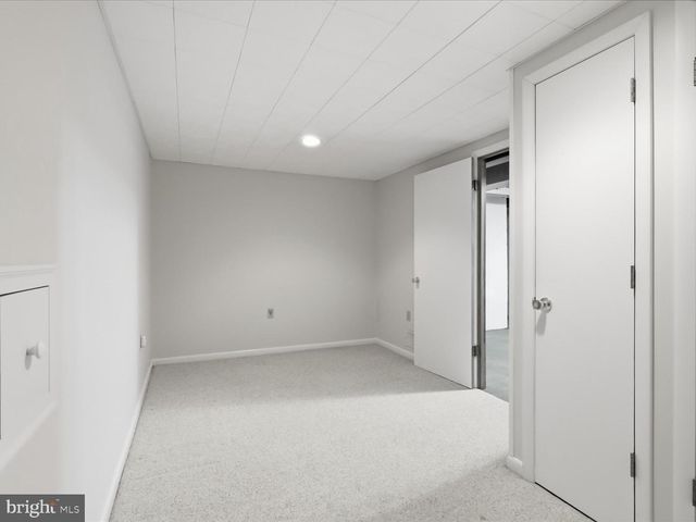 6800 SYDENSTRICKER RD, Springfield, VA 22152