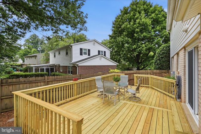 6800 SYDENSTRICKER RD, Springfield, VA 22152