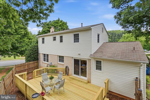 6800 SYDENSTRICKER RD, Springfield, VA 22152