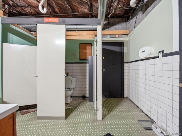 10320 Van Dyke Street, Detroit, MI 48234