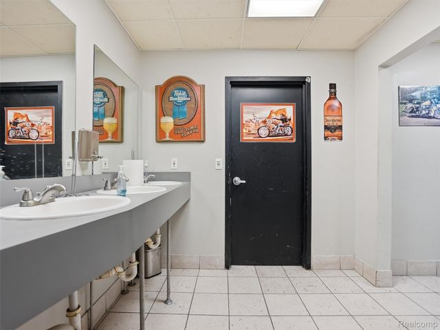 10320 Van Dyke Street, Detroit, MI 48234