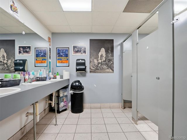 10320 Van Dyke Street, Detroit, MI 48234