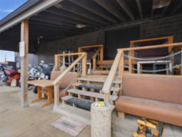 10320 Van Dyke Street, Detroit, MI 48234
