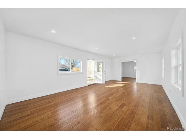 950 S Wolff St, Denver, CO 80219