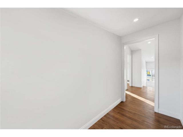 950 S Wolff St, Denver, CO 80219