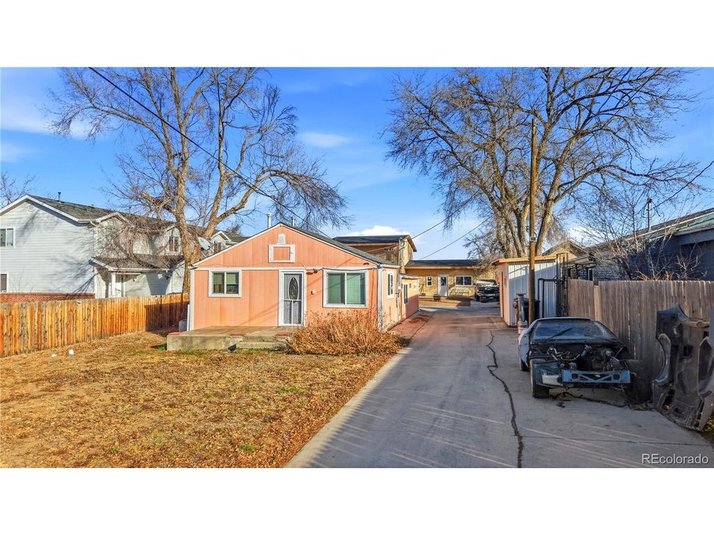 950 S Wolff St, Denver, CO 80219