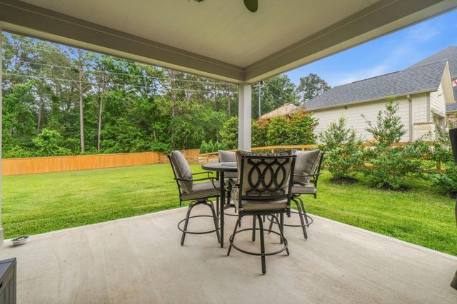534 Black Bronco Rd, Magnolia, TX 77354