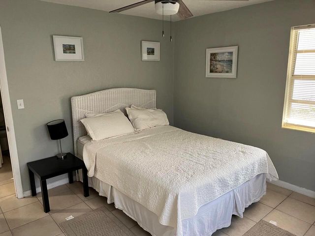 813 9th Avenue N B, Lake Worth Beach, FL 33460