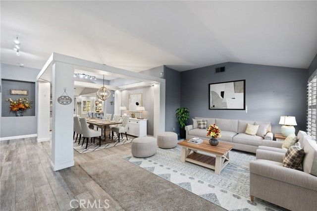 9804 Anaparno, Bakersfield, CA 93312