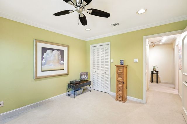 5902 Chimney Wood Circle, Fort Worth, TX 76112