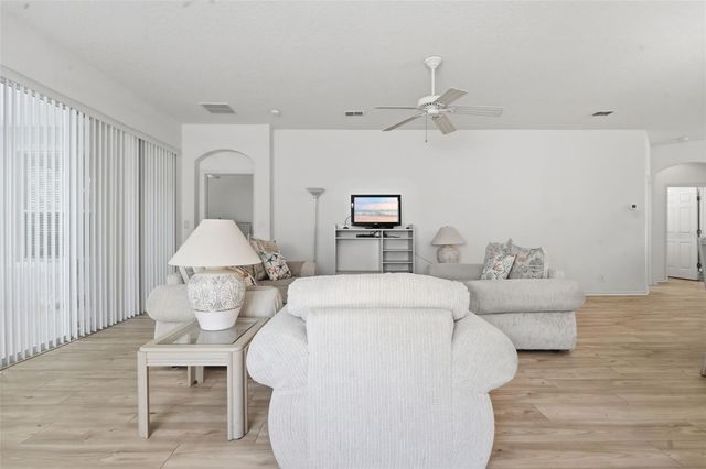 115 AVENHAM DRIVE, Deland, FL 32724