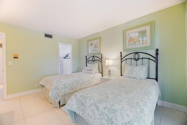 12524 SHORELINE Drive 302, Wellington, FL 33414