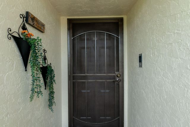 12524 SHORELINE Drive 302, Wellington, FL 33414
