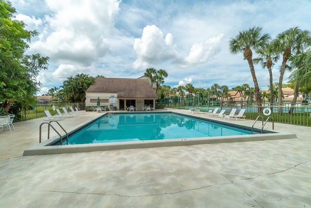 12524 SHORELINE Drive 302, Wellington, FL 33414