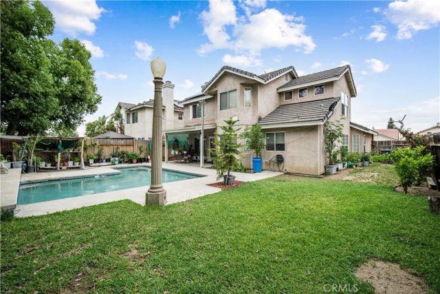906 Devonshire, Bakersfield, CA 93312