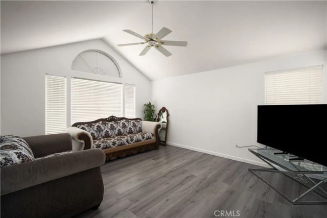 906 Devonshire, Bakersfield, CA 93312