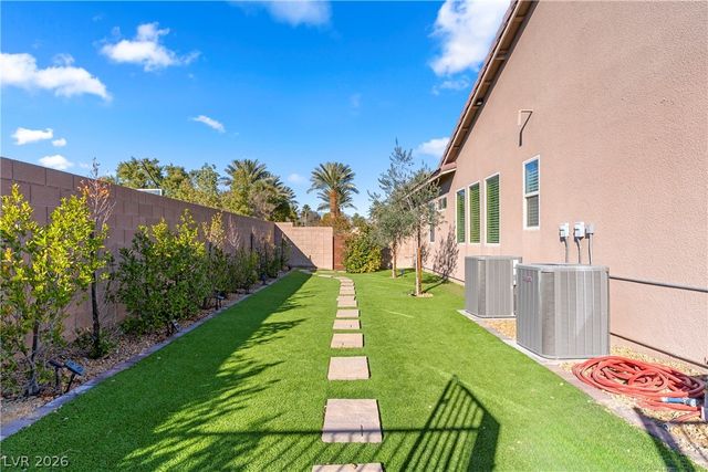6589 Lyon Estates Avenue, Las Vegas, NV 89131