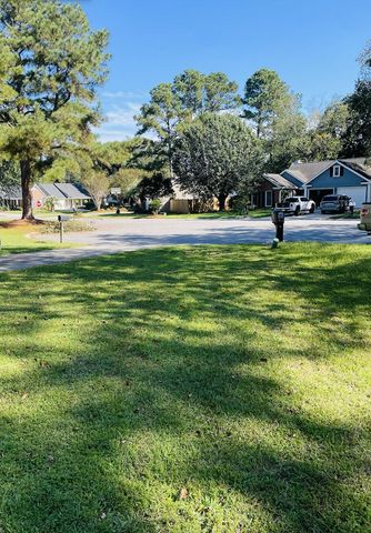 102 Welwyn Road, Summerville, SC 29485